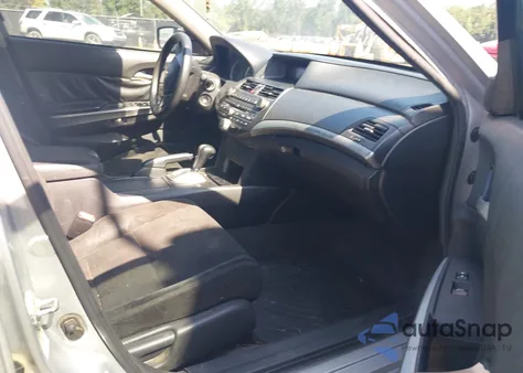 2008 Honda Accord 2.4 Ex from USA, damaged, VIN 1HGCP26748A059357